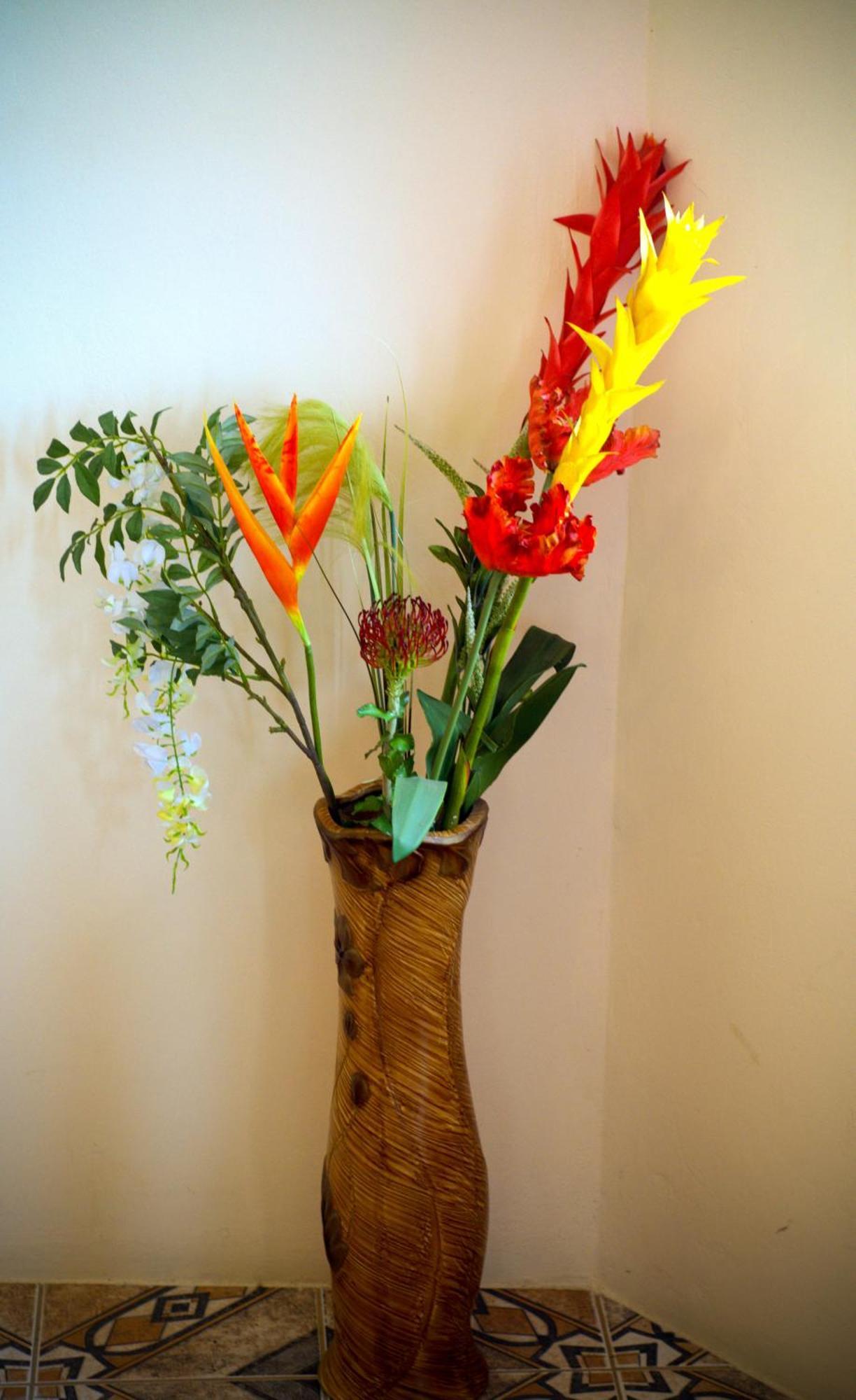 La Heliconia & Day Spa St. George's Exteriör bild